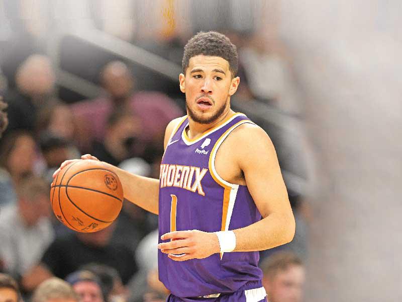 ديفن بوكر نجم صنز