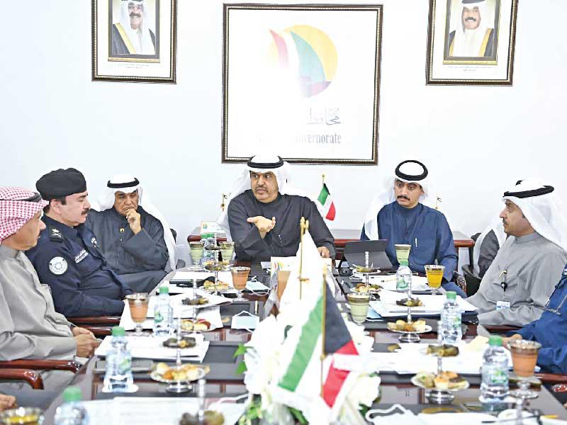 محافظ حولي علي الأصفر مترئسا الاجتماع