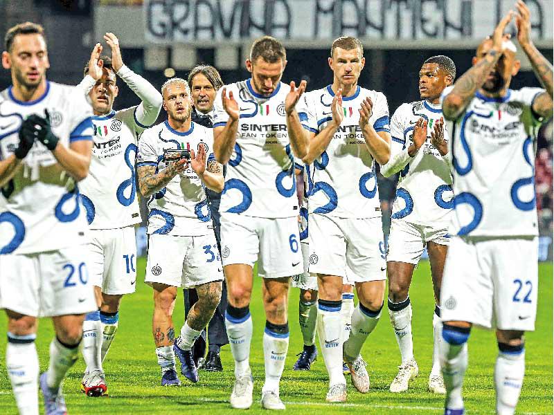 لاعبو الإنتر خلال مباراة سابقة