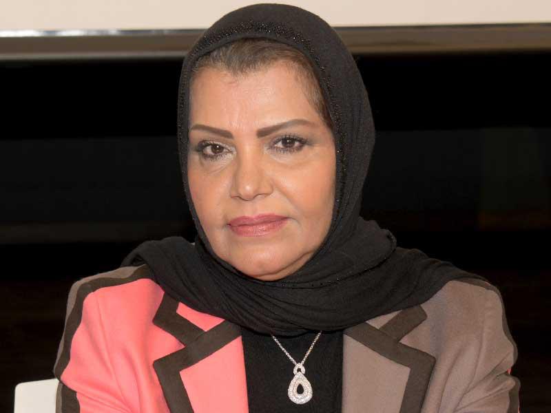 الموجهة العامة لمادة العلوم بوزارة التربية منى الأنصاري