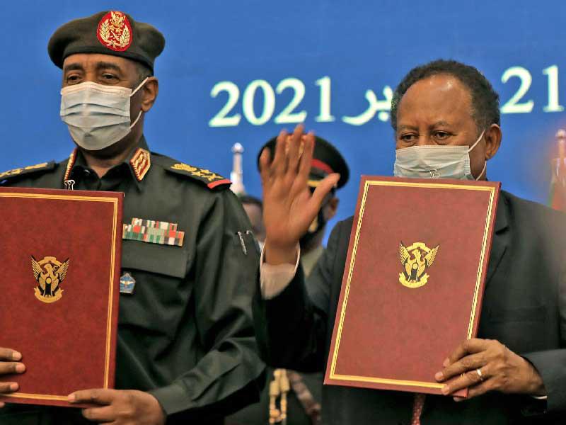  تصدع الاتفاق السياسي بين رئيس الوزراء السوداني عبدالله حمدوك ورئيس المجلس السيادي الفريق أول ركن عبدالفتاح البرهان