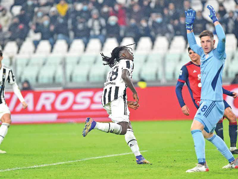 مويس كين يحتفل بهدفه