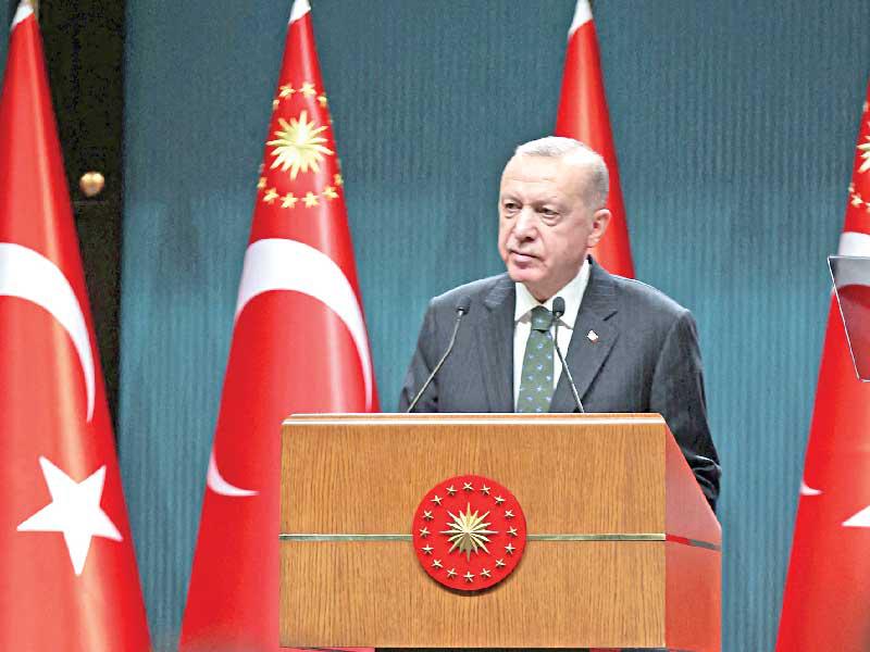  إردوغان متحدّثاً لحزبه في أنقرة أمس t(رويترز)