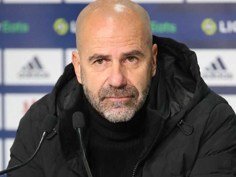 بيتر بوس مدرب نادي ليون الفرنسي 