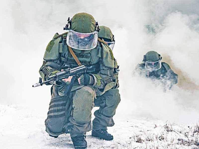 تدريب للقوات الروسية أمس (وزارة الدفاع)