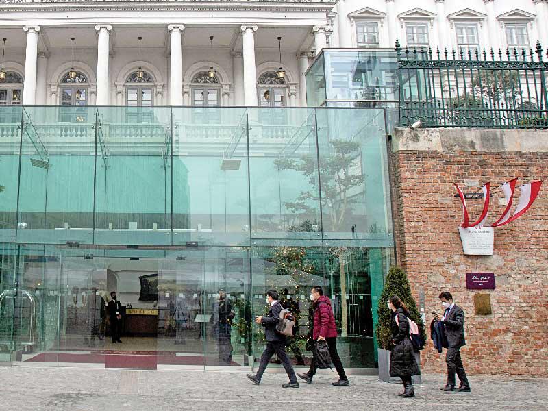 مشهد عام لمقر المفاوضات النووية في فيينا أمس	 (أ ف ب)