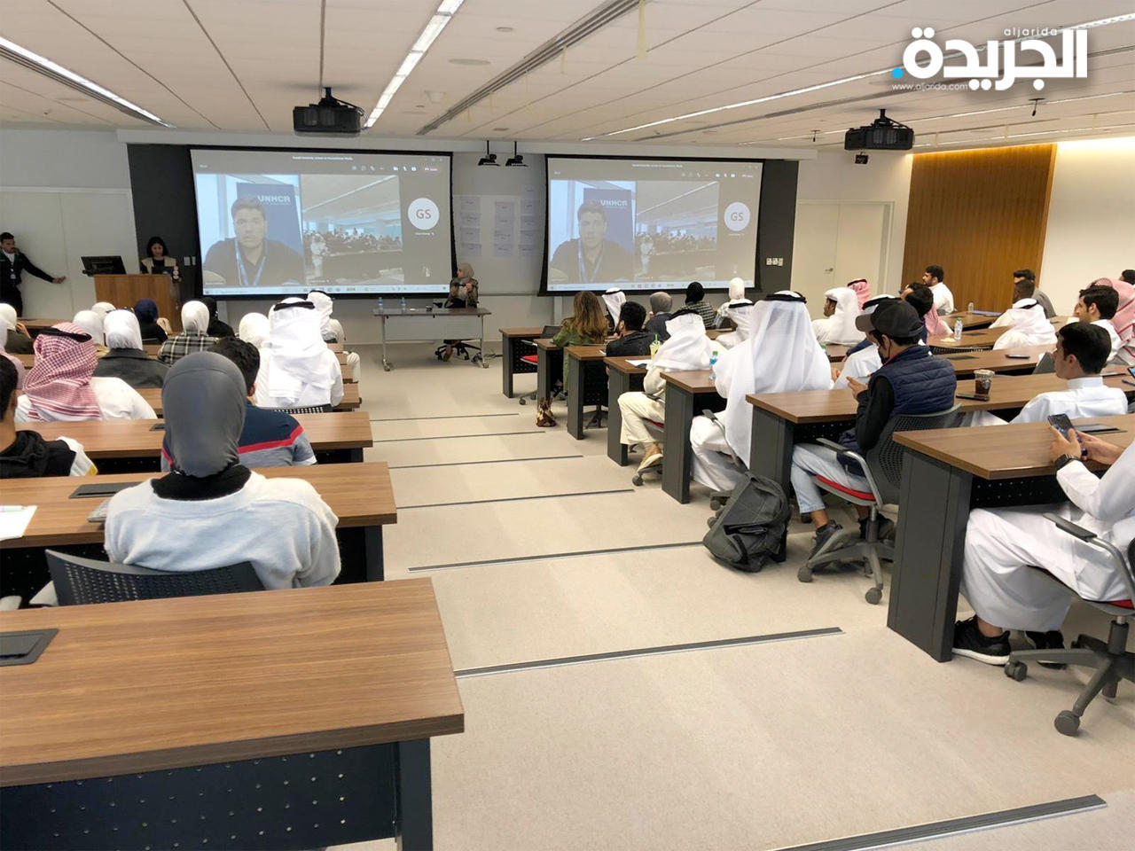 جانب من الندوة