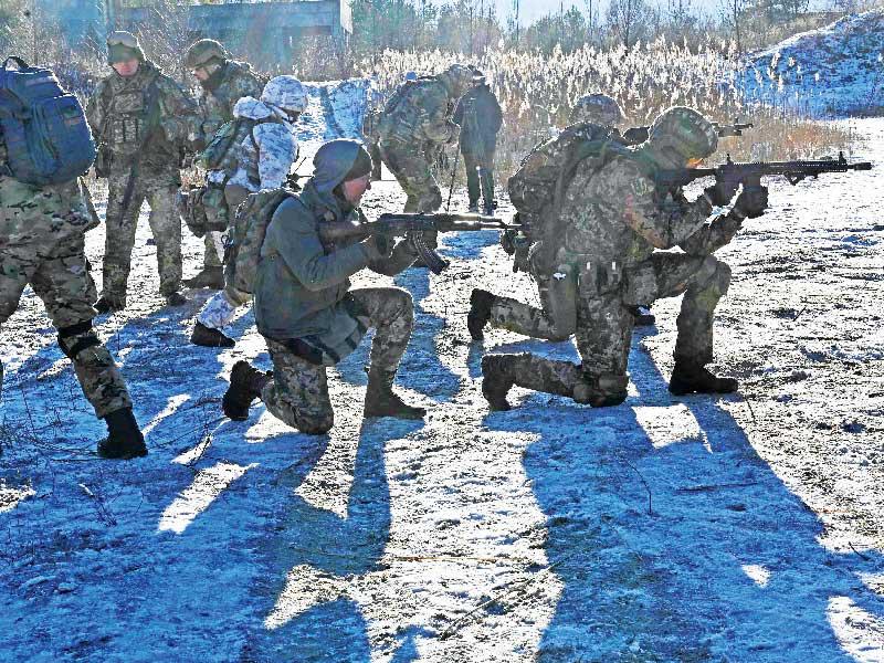 القوات الأوكرانية على الحدود