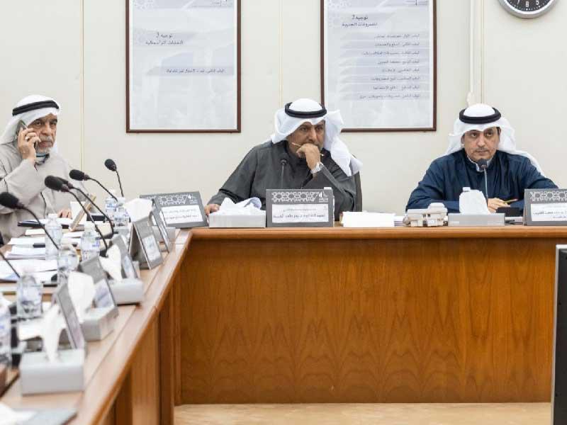 اجتماع لجنة الميزانيات أمس