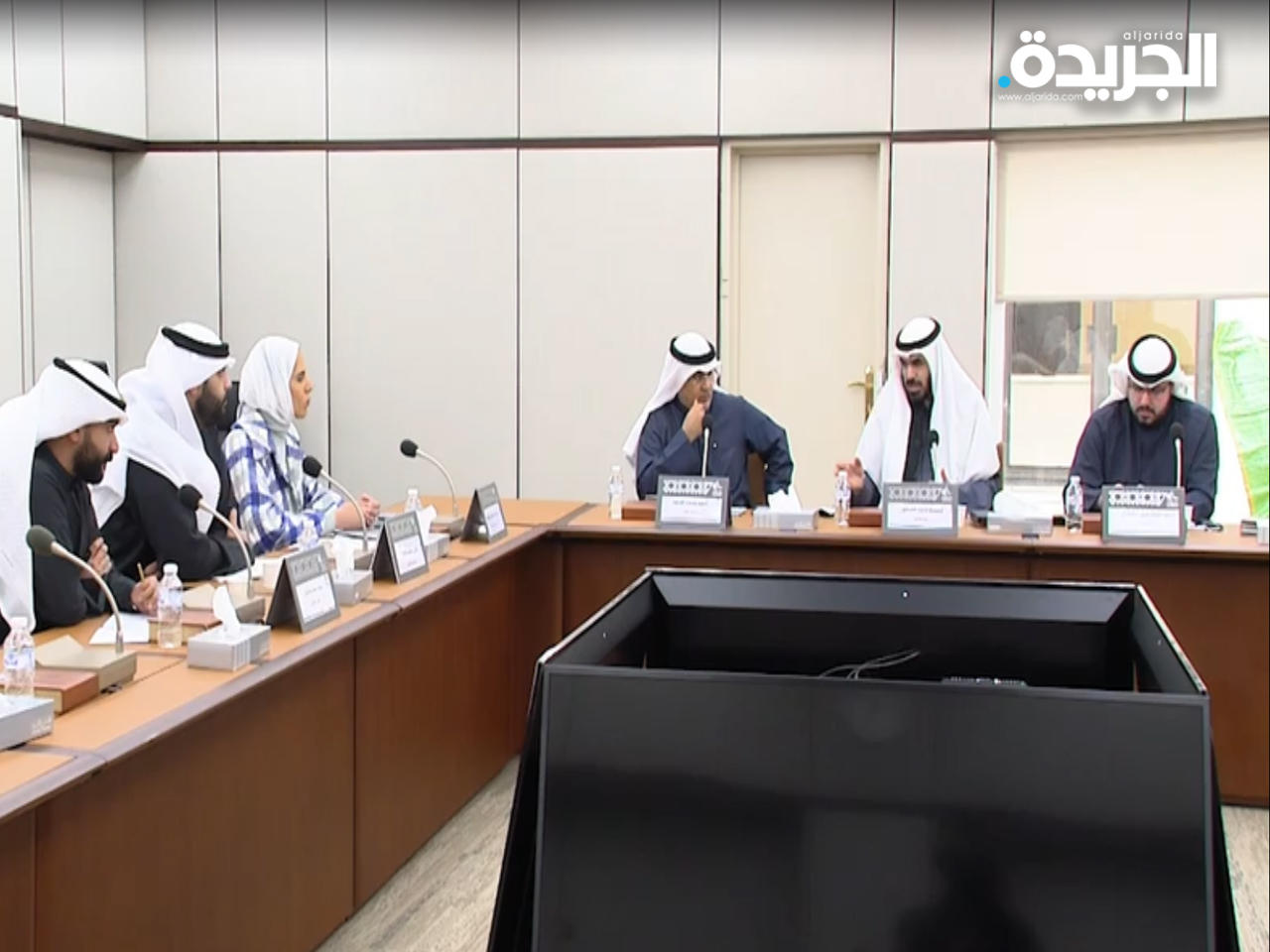 جانب من اجتماع لجنة الأولويات البرلمانية اليوم