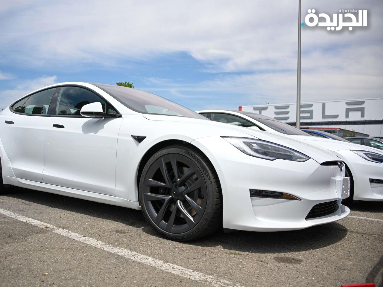 سيارات تيسلا
