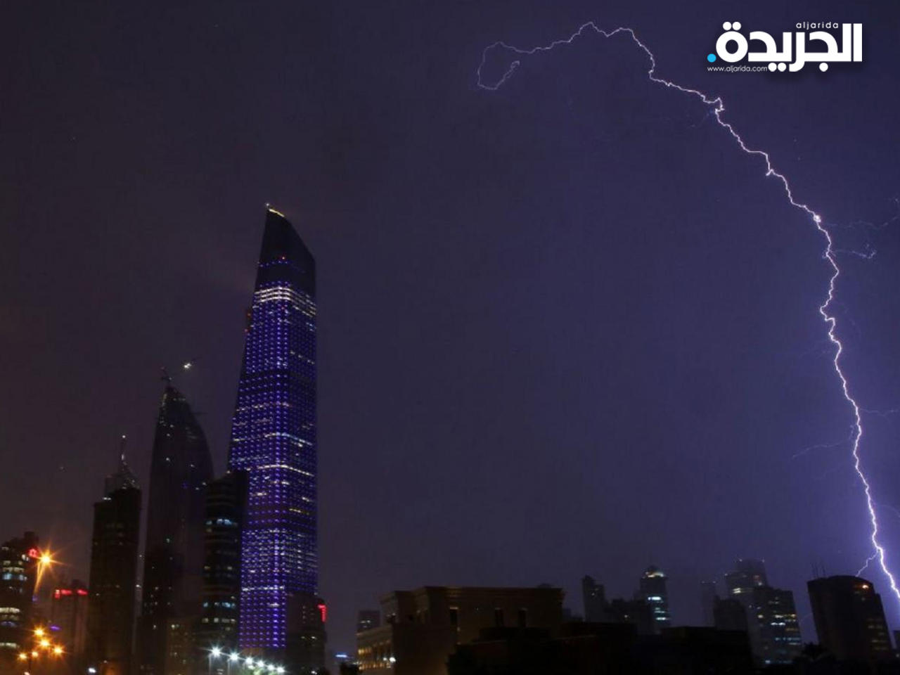 «الأرصاد»: أمطار متوسطة وغزيرة على بعض المناطق