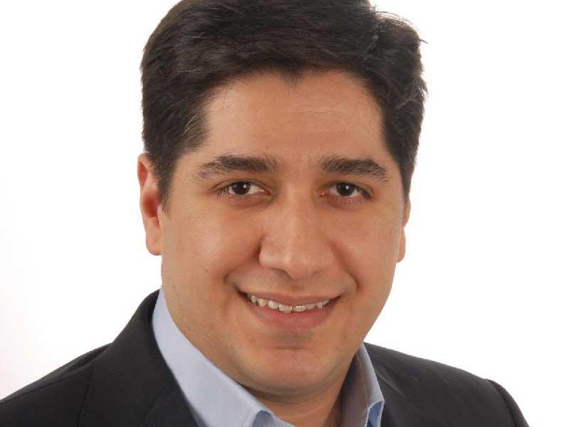 عضو هيئة التدريس في كلية الطب بجامعة الكويت واستشاري التخدير والعناية المركزة د. ياسر أبوالحسن 