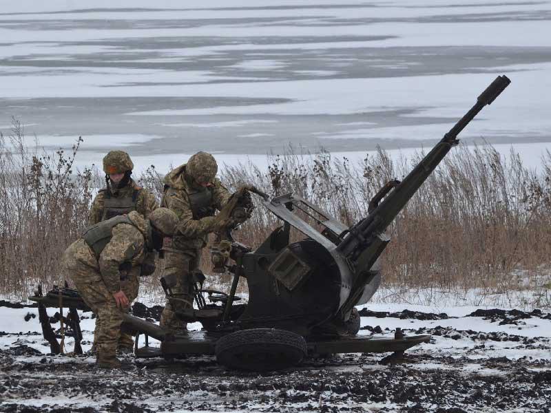 روسيا تعزز وحداتها في دونباس