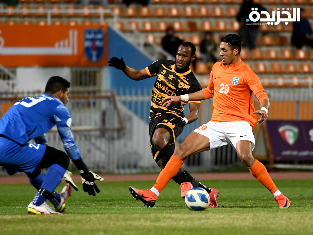 «القادسية» يتخطى «كاظمة» بثلاثية نظيفة