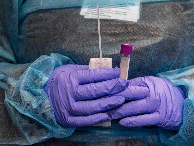 أعلى إصابات يومية بـ «كوفيد» منذ بداية الجائحة 