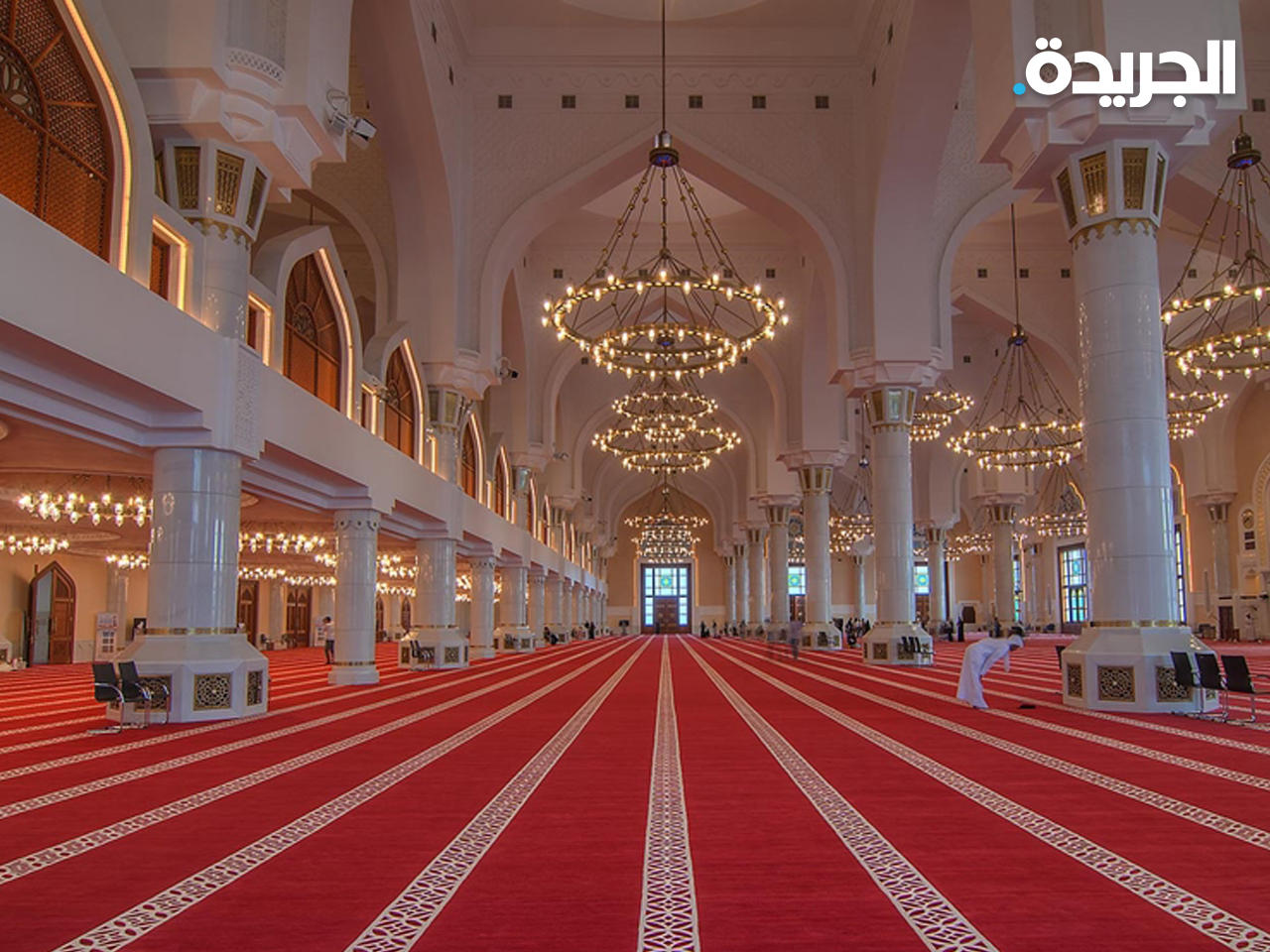 قطر تمنع غير المطعمين بلقاح كورونا من دخول المساجد