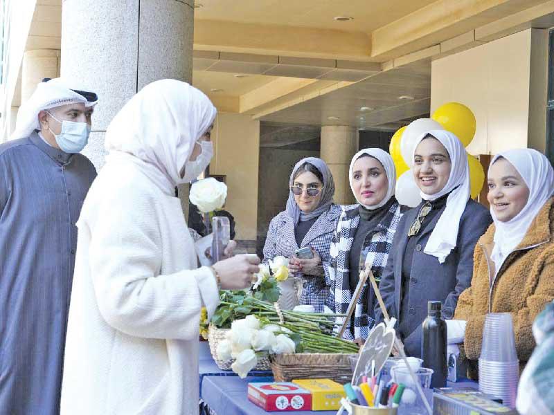 كلية العلوم الاجتماعية تنظم معرض «تطبيقات التسويق الشخصي»