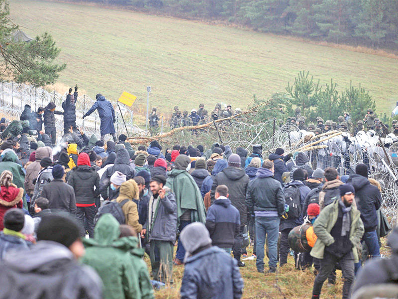 مهاجرون عراقيون أرجعتهم بيلاروسيا من حدودها