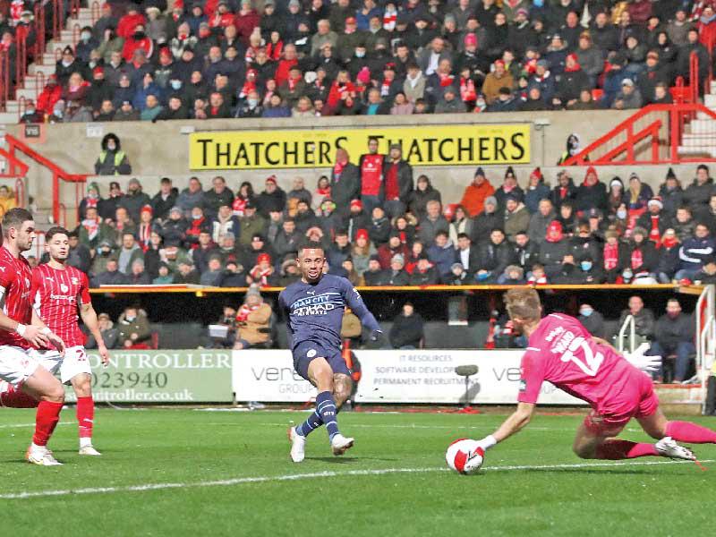 جيسوس نجم سيتي يحرز الهدف الثاني