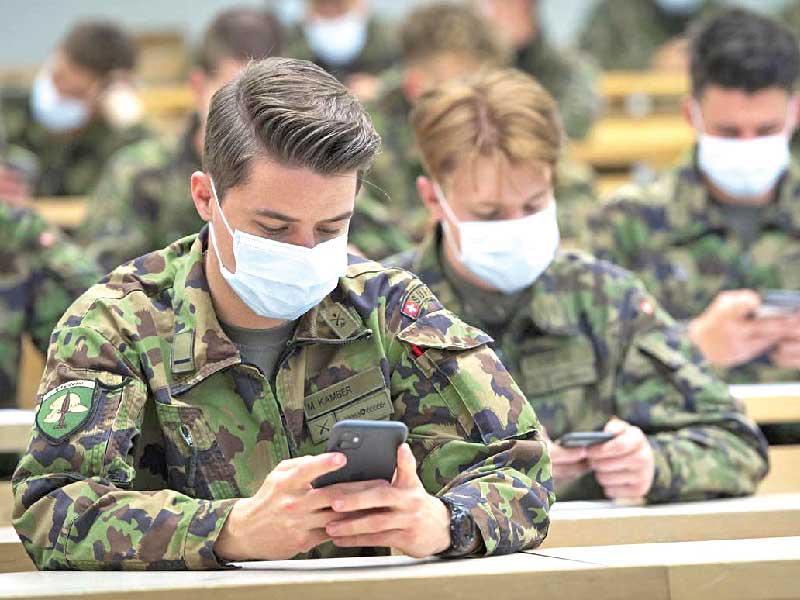 سويسرا تمنع «الواتساب» و«التليغرام» عن العسكرn