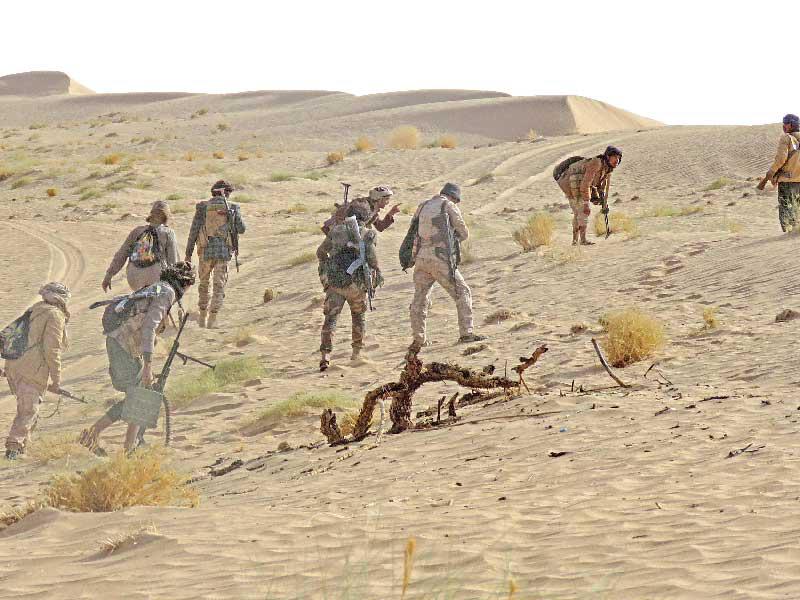 مقاتلون يمنيون مناهضون للحوثيين خلال معارك في مأرب مطلع الشهر الجاري