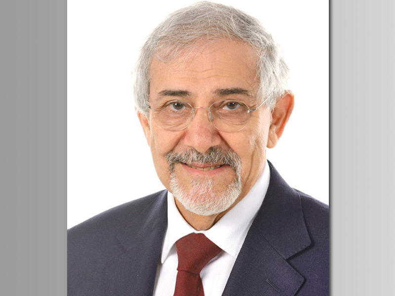 رئيس مجلس إدارة جمعية الهلال الأحمر الكويتي الدكتور هلال الساير