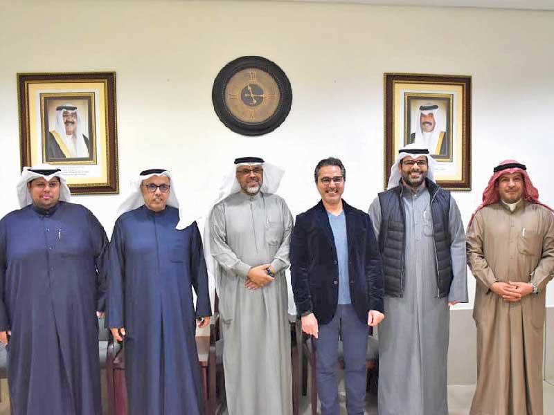 صورة جماعية بعد توقيع المذكرة