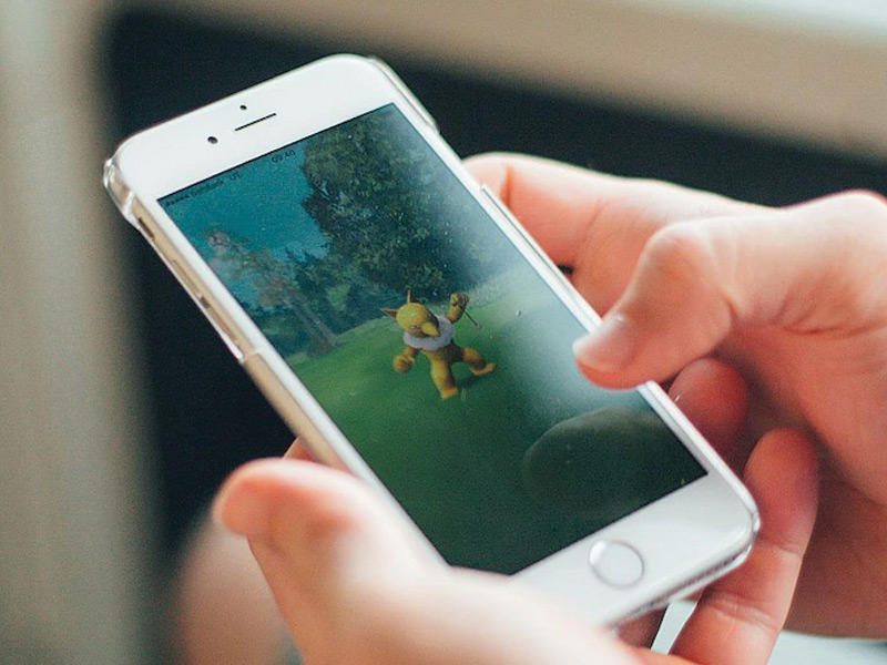 يتصيد البوكيمون