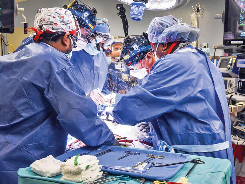 عملية  زراعة قلب خنزير معدّل وراثياً في مريض بشري