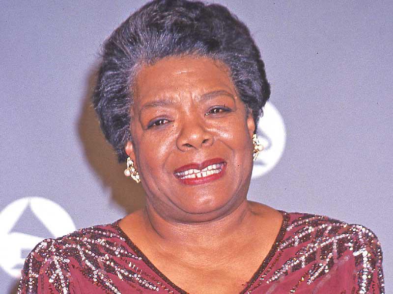 الشاعرة مايا أنجيلو