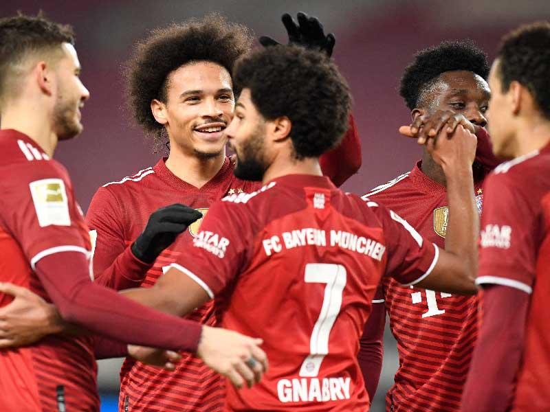 لاعبو بايرن ميونيخ الألماني يحتفلون بهدفهم في أحد المبارايات السابقة