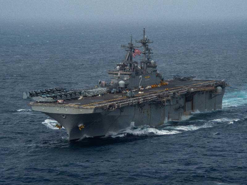 آخر سفينة حربية أميركية حاملة المروحيات «يو أس أس أسيكس»
