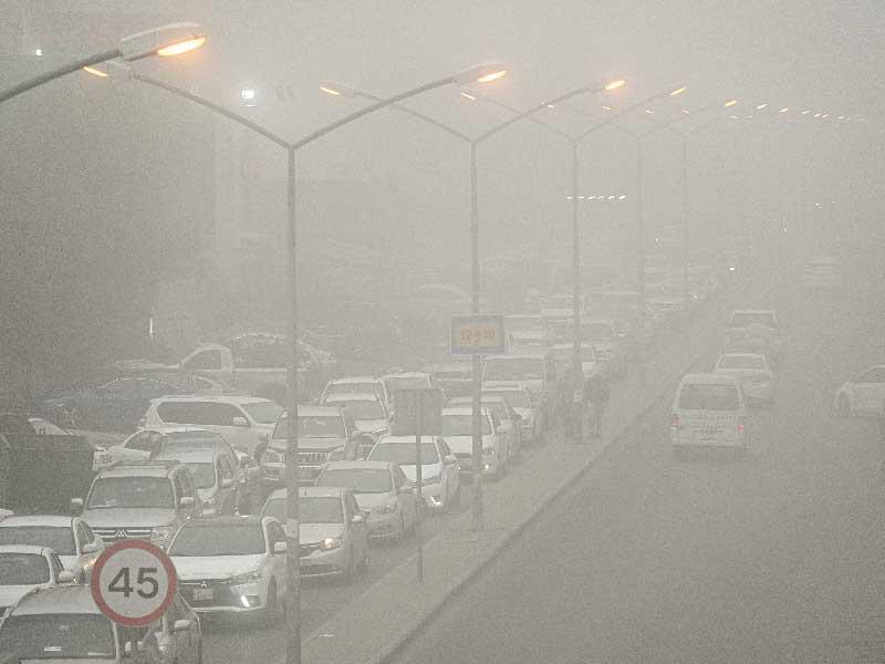 الضباب الكثيف كما بدا صباح أمس    (تصوير نوفل إبراهيم)