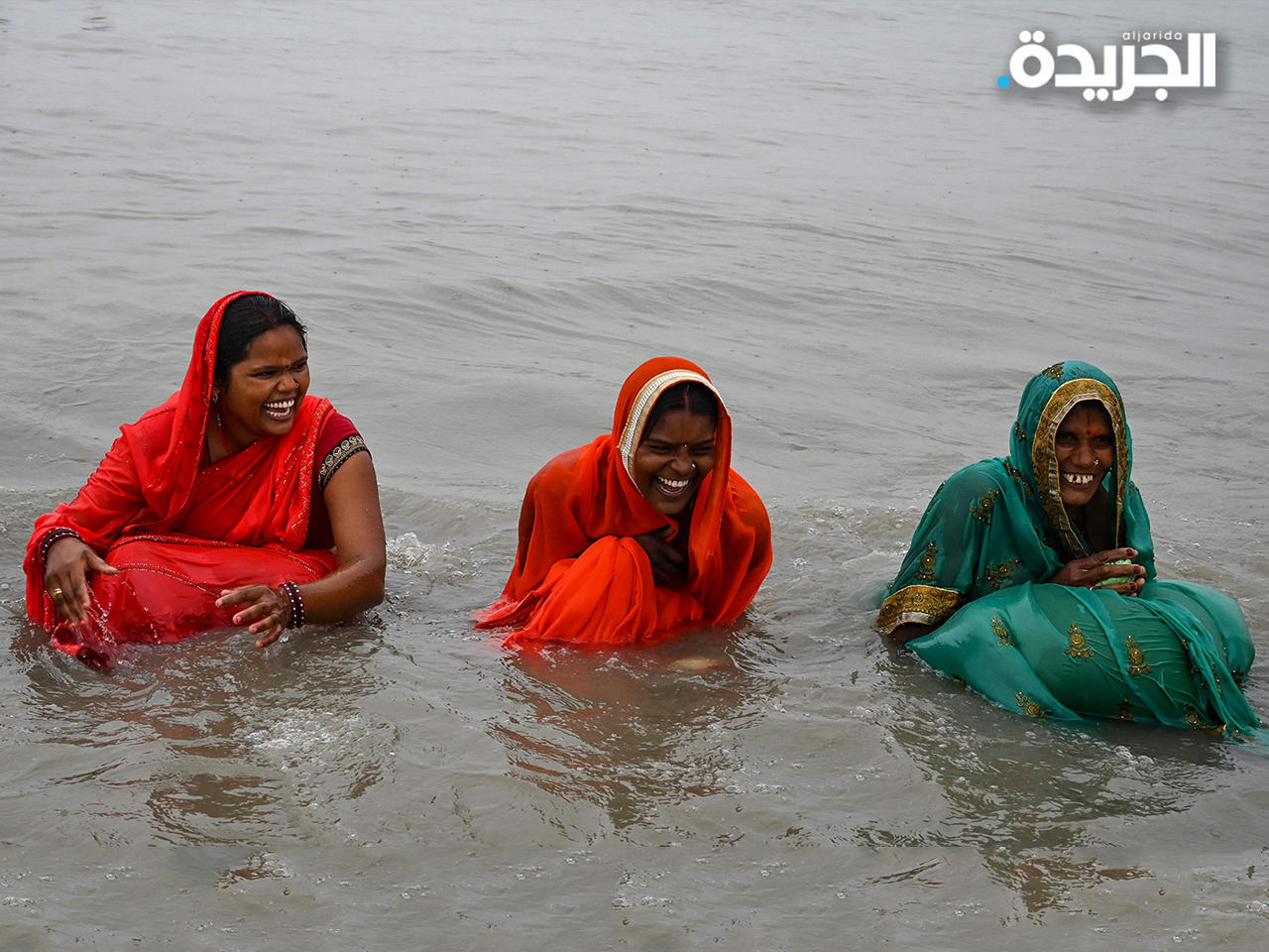 هندوس في نهر الغانج