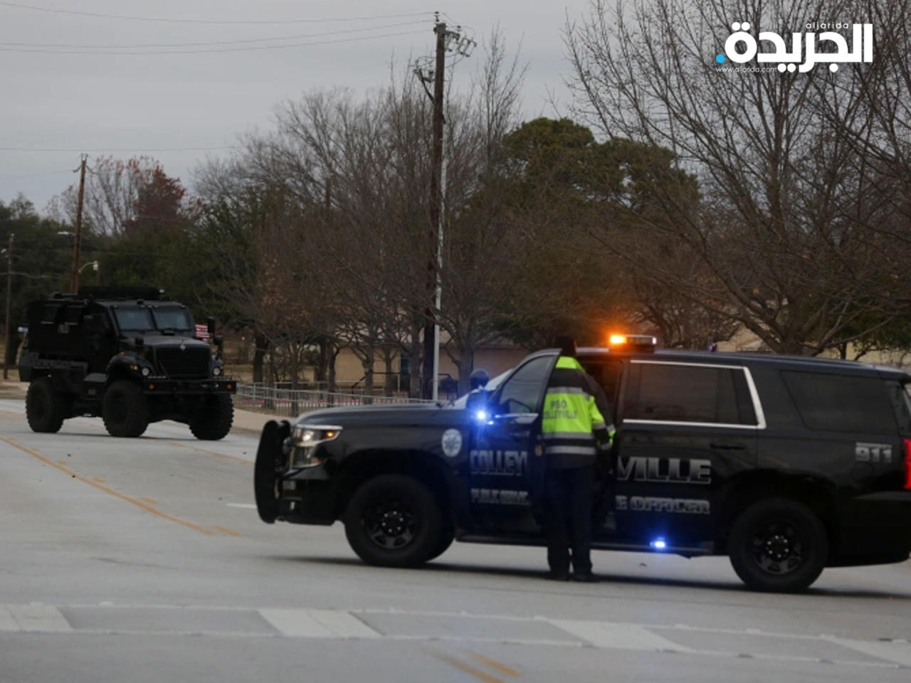 قوات الشرطة تحيط بالكنيس اليهودي