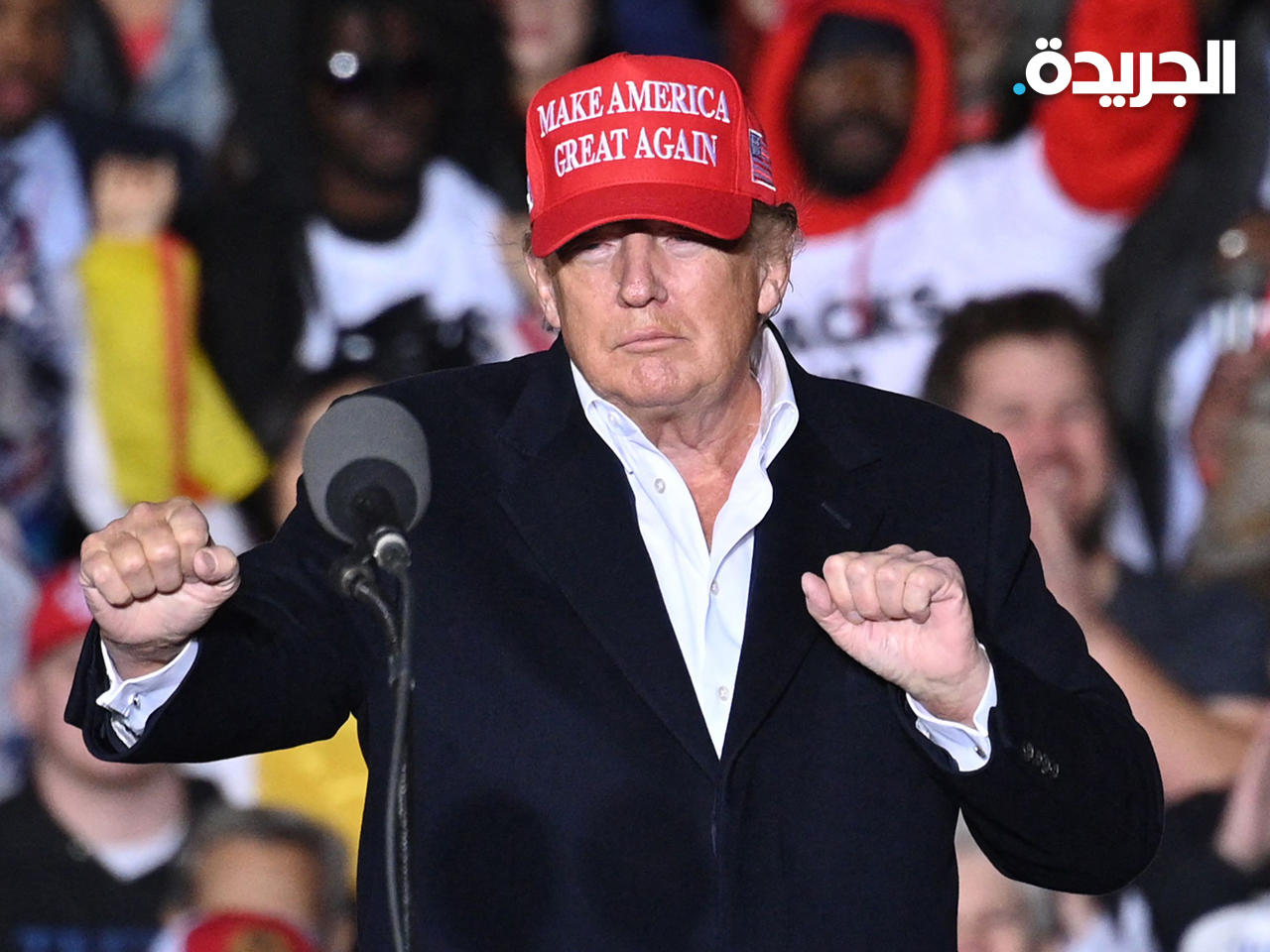 ترامب متحدثاً لأنصاره في أريزونا
