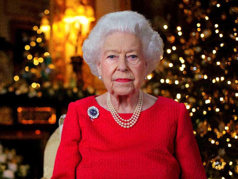 الملكة إليزابيث 