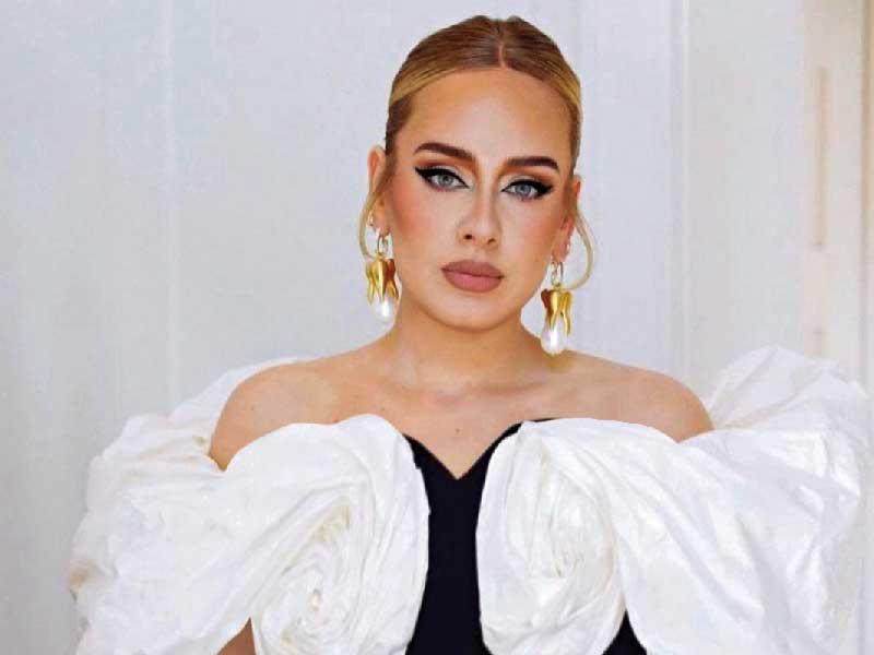 المغنية البريطانية أديل