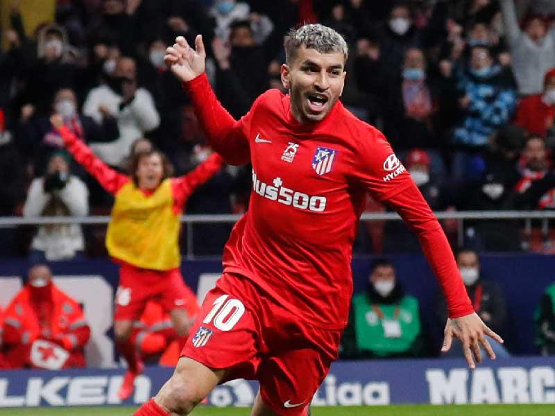 أنخل كوريا مهاجم أتلتيكو مدريد