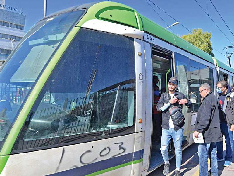  منفذ عملية الطعن يعاني مشكلات نفسية