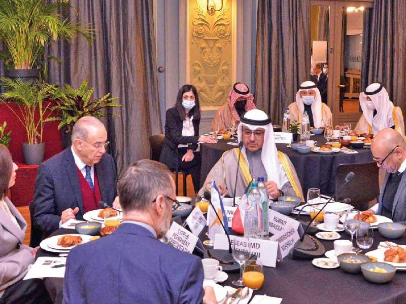 وزير الخارجية في إفطار عمل مع وزراء خارجية الاتحاد الأوروبي