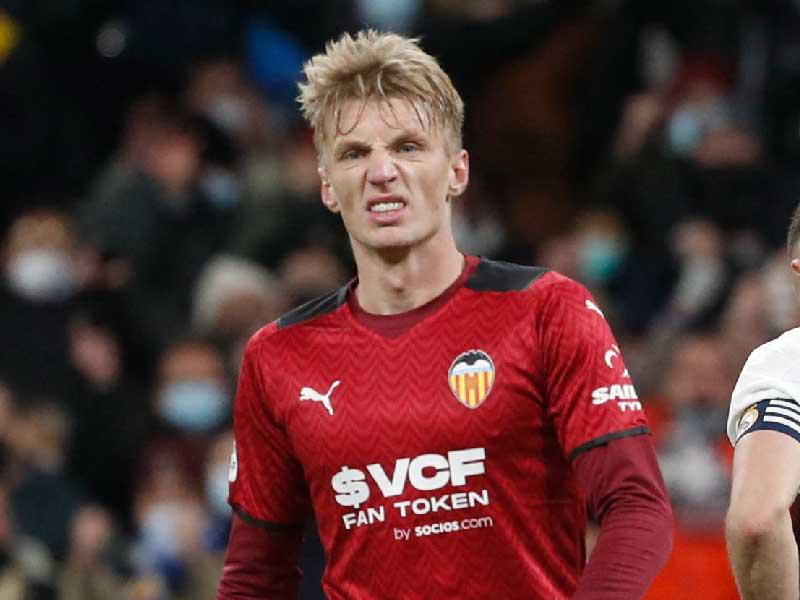 لاعب الوسط الدولي الدنماركي دانييل فاس 