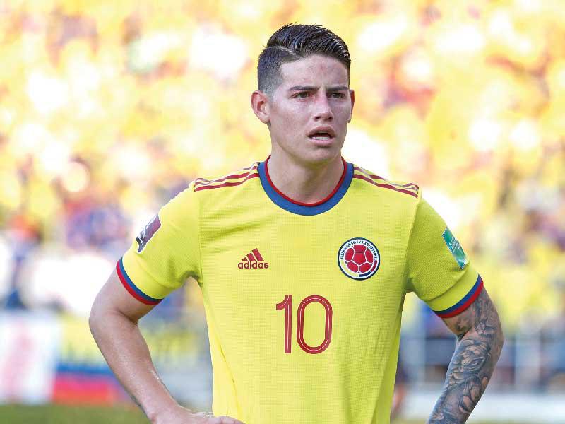 لاعب الوسط خاميس رودريغيز 