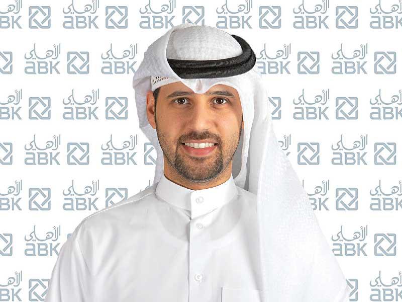 رئيس وحدة المنح والائتمان في البنك الأهلي الكويتي محمود أسد