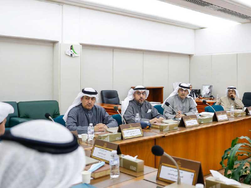 اجتماع سابق لـ «اللجنة المالية»