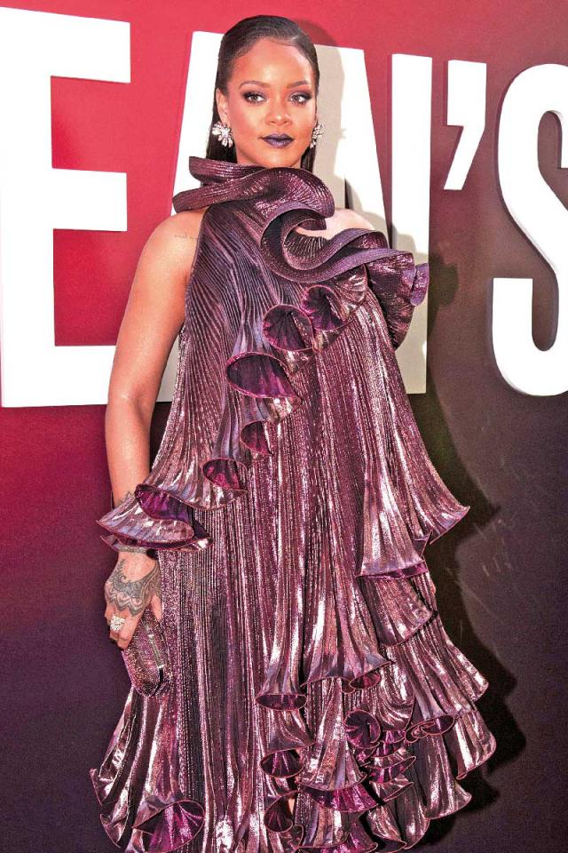 المغنية ريهانا 