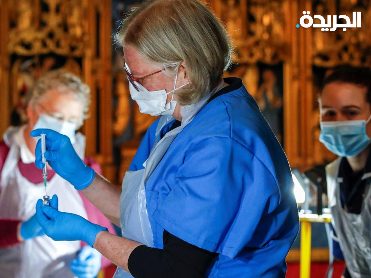 بريطانيا تراجع قرار التطعيم الإجباري للطواقم الطبية