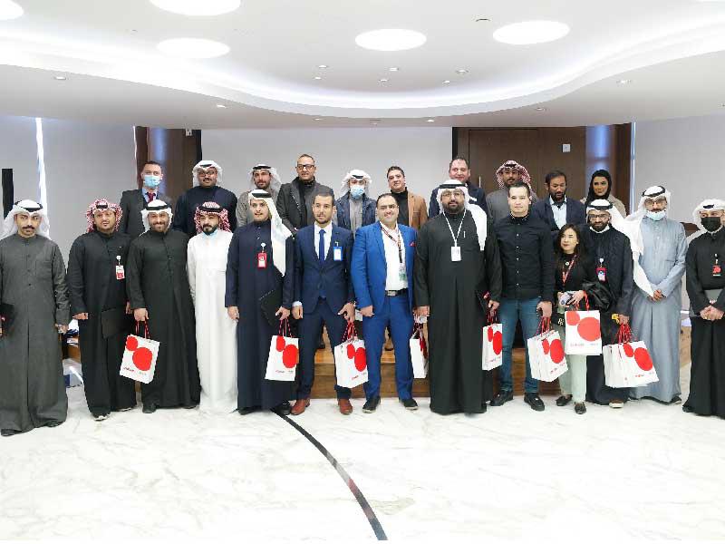 لقطة جماعية للمكرمين