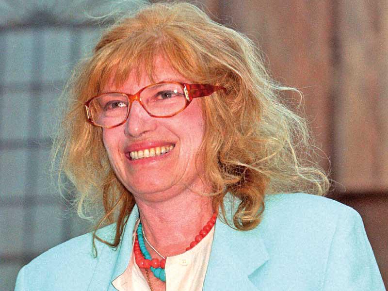 مونيكا فيتي